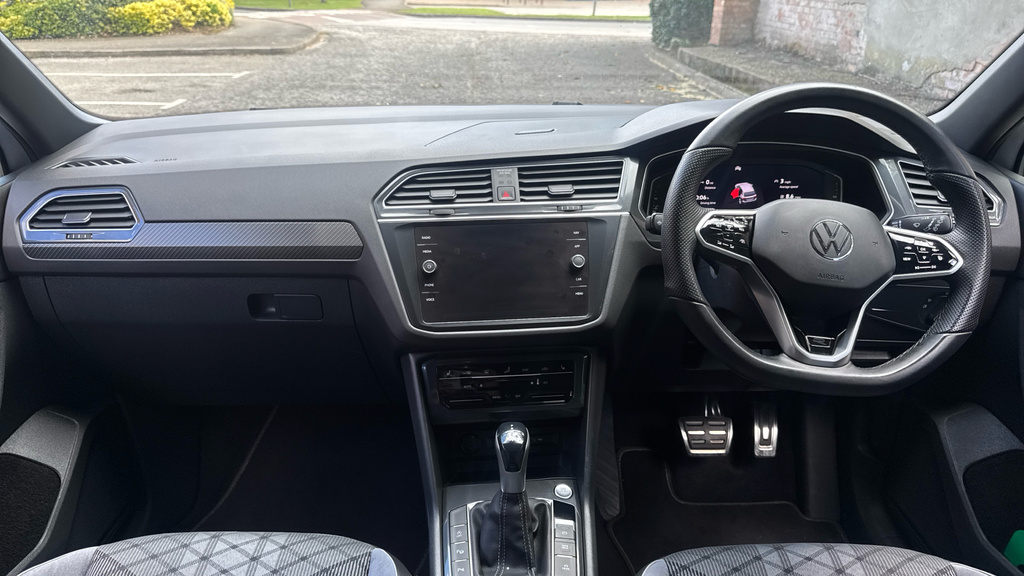 Volkswagen Tiguan Elegance White #11