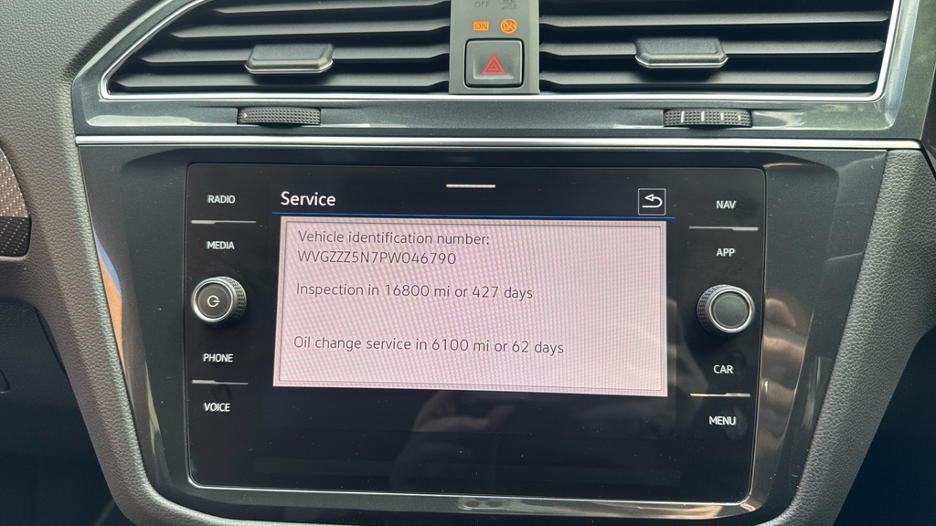 Volkswagen Tiguan Elegance White #22