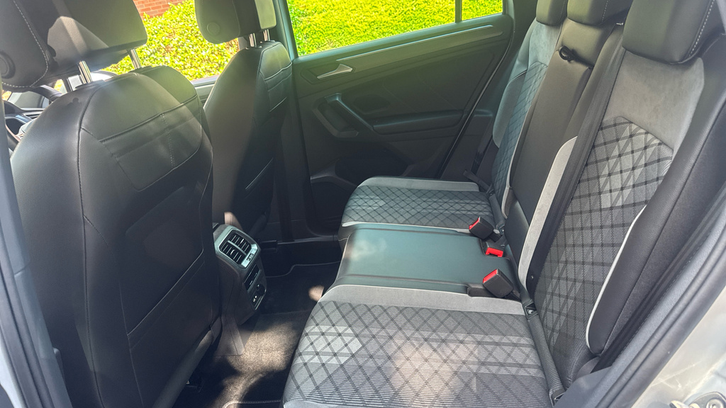 Volkswagen Tiguan Elegance White #15