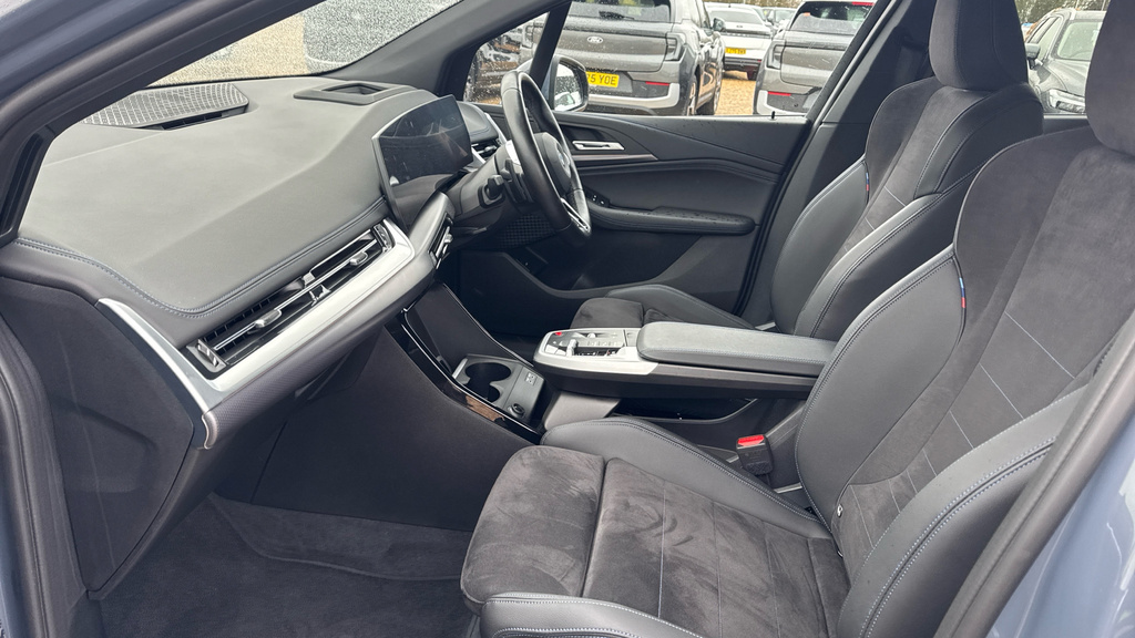BMW 2 Series Active Tourer 220I Mht M Sport Dct Tech Plus Pack Black #40