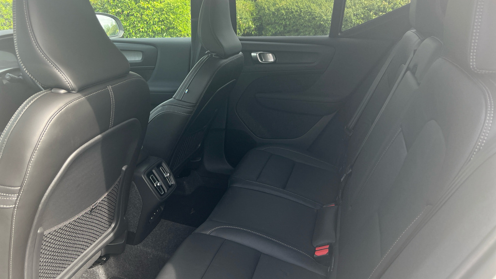 Volvo XC40 Xc40 2.0 B3p Plus Black Edition Blue #14
