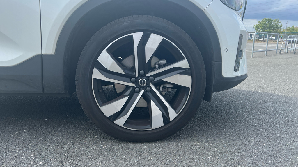 Volvo XC40 Xc40 2.0 B3p Plus Black Edition Blue #17