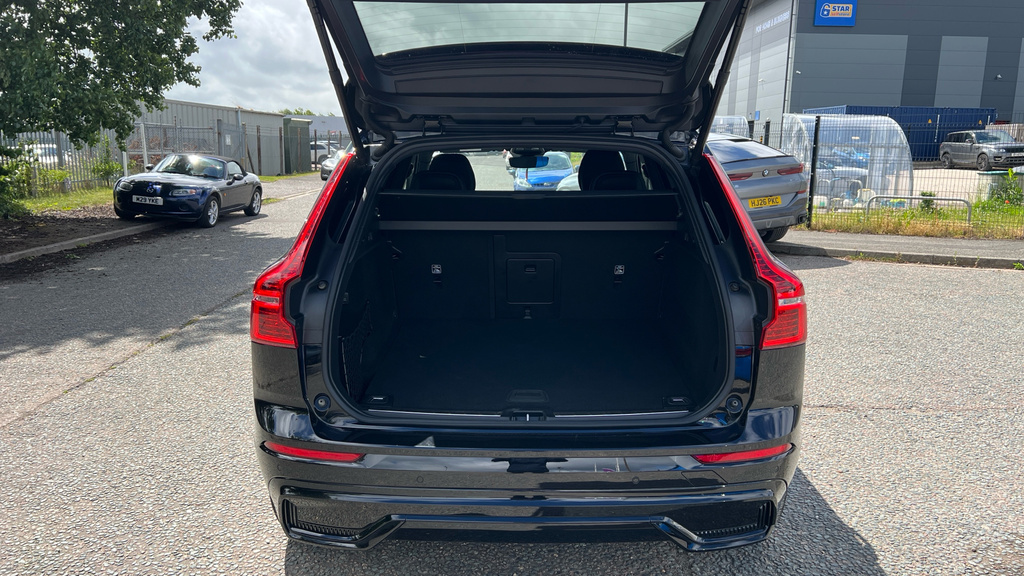 Volvo XC60 2.0 B4p Plus Dark Grey #18
