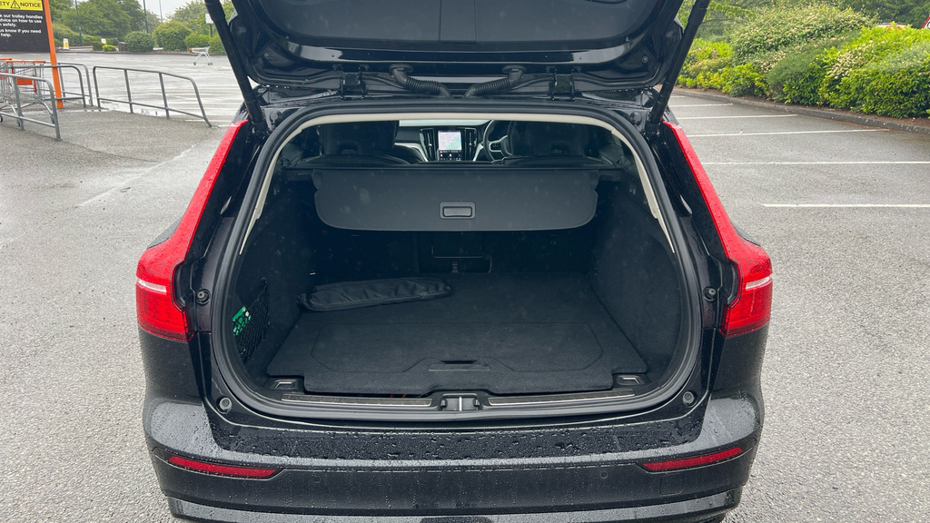 Volvo V60 2.0 B4p Plus Dark 7 Speed Grey #15