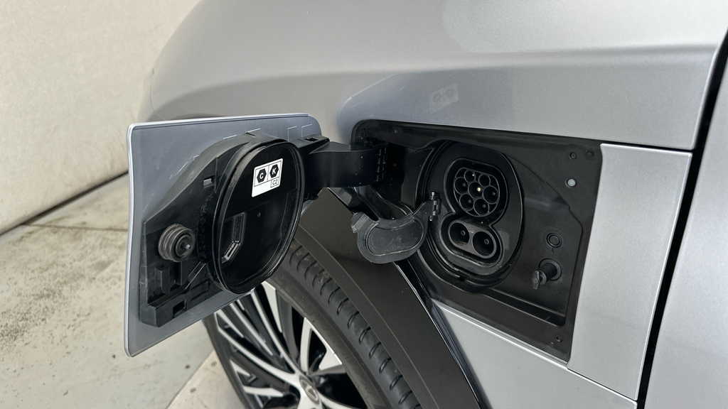 Lexus RZ 450E 71.4Kwh Premium Plus Direct4 Grey #30