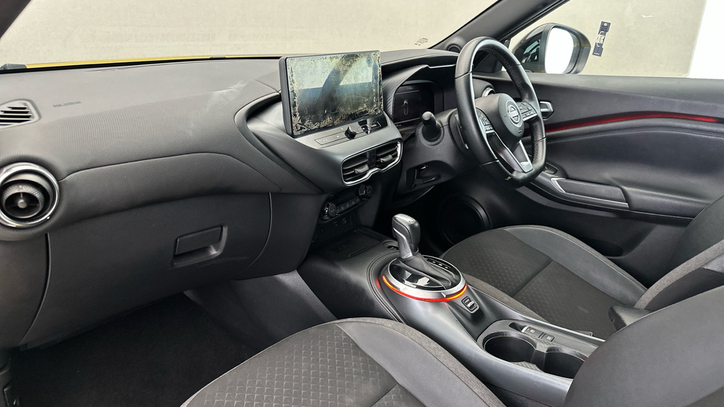 Nissan Juke Tekna Grey #12