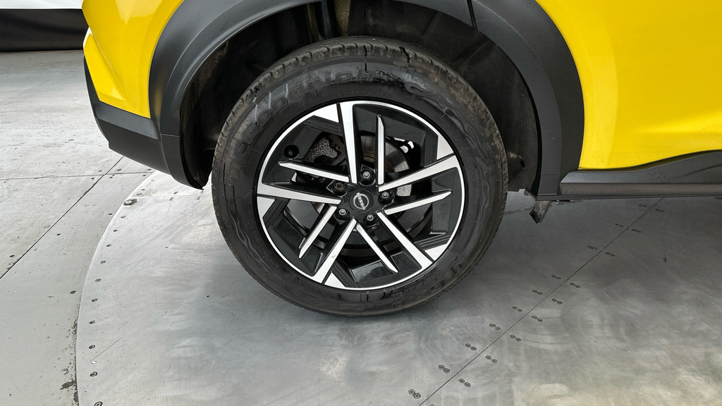 Nissan Juke Tekna Grey #25