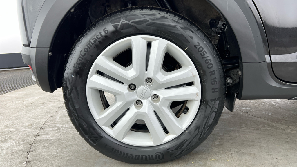 Dacia Sandero Stepway 1.0 Tce Extreme Cvt White #27