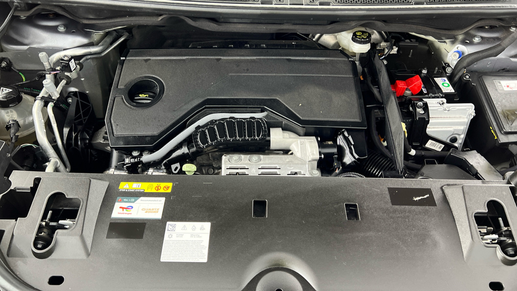 Peugeot 3008 Gt White #25