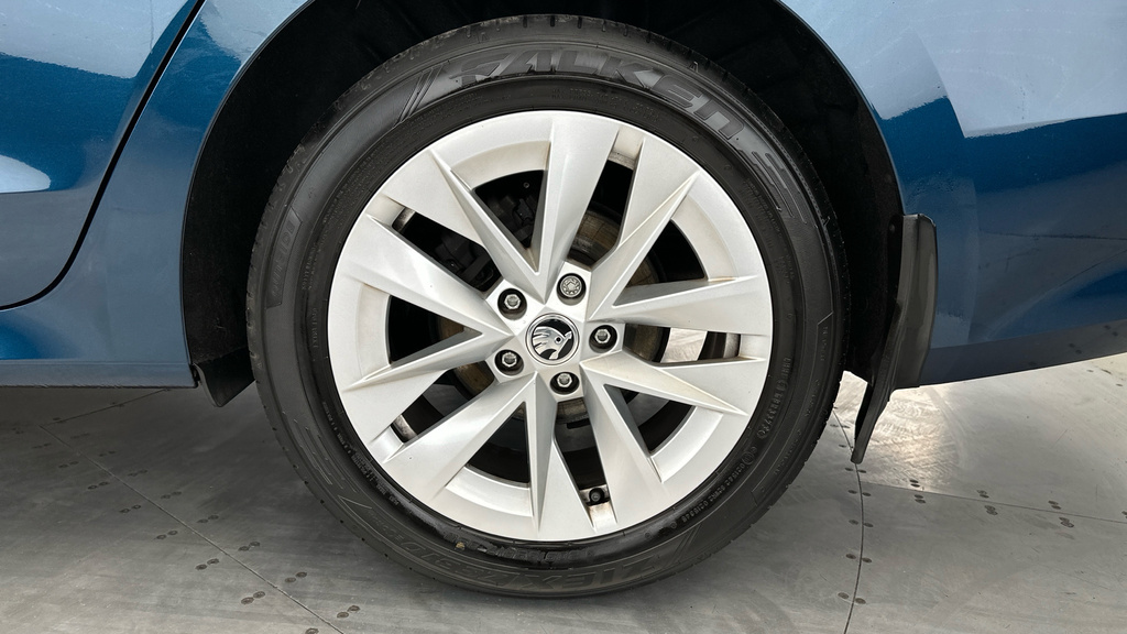 Skoda Octavia Octavia Se Tsi Grey #24