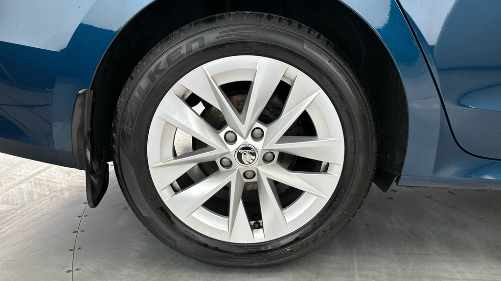 Skoda Octavia Octavia Se Tsi Grey #25