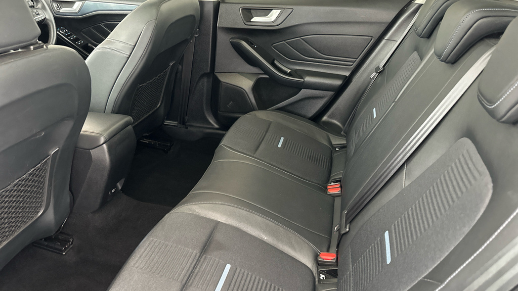 Ford Focus 1.0 Ecoboost 100 Zetec Blue #19