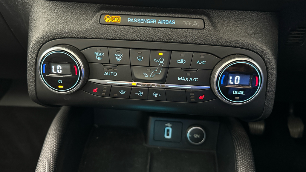 Ford Focus 1.0 Ecoboost 100 Zetec Blue #14
