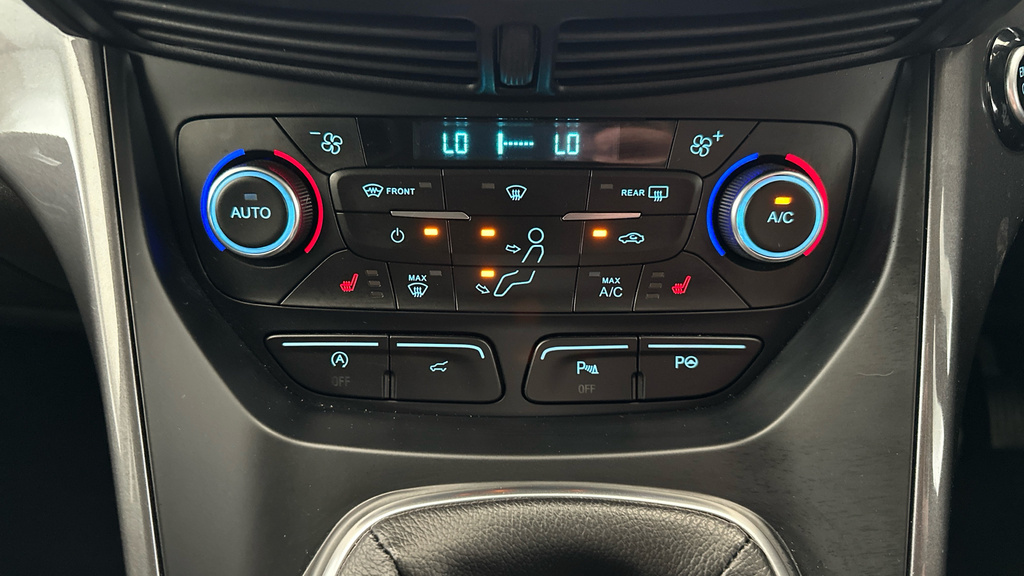 Ford Kuga 1.5 Ecoboost Titanium 2Wd Red #15