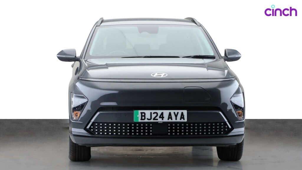 Hyundai Kona Hatchback White #9