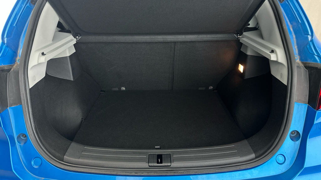 MG ZS 115Kw Se Ev Long Range 73Kwh White #21