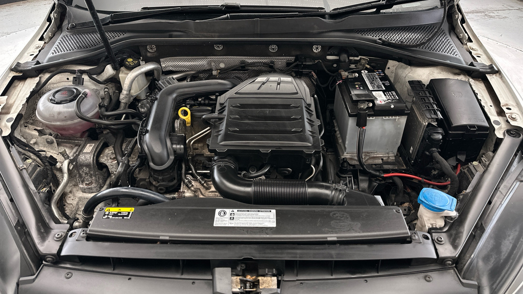 Volkswagen Golf Golf R Tsi 4Motion S-a Grey #23