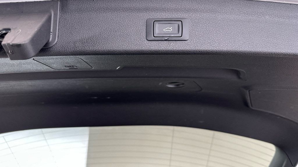 Audi Q3 35 Tfsi Technik Comfortsound Pack White #11