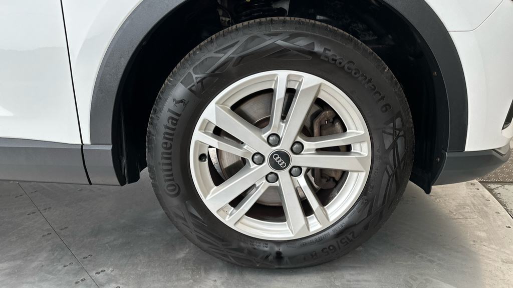 Audi Q3 35 Tfsi Technik Comfortsound Pack White #31