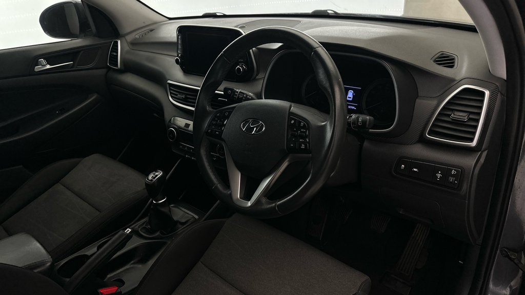 Hyundai Tucson Suv Grey #10