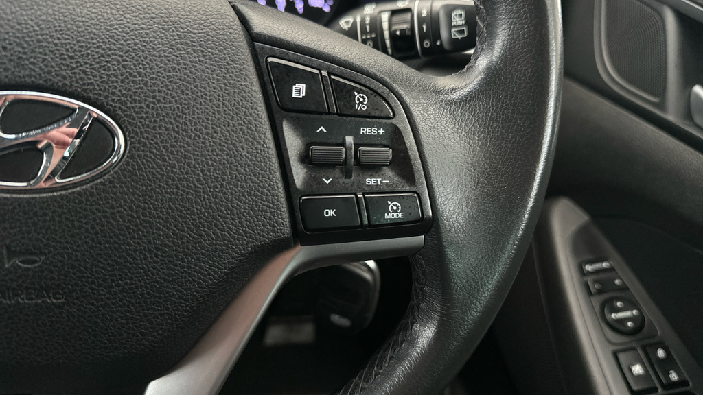 Hyundai Tucson Suv Grey #14