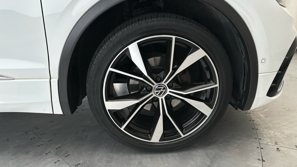 Volkswagen Tiguan Active Grey #27