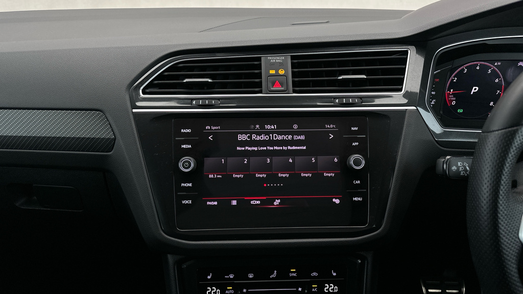 Volkswagen Tiguan Active Grey #19