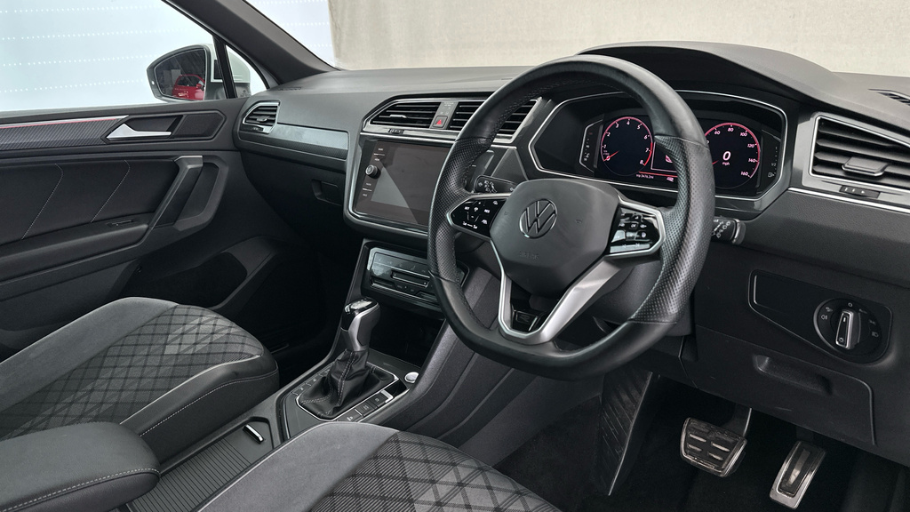 Volkswagen Tiguan Active Grey #11