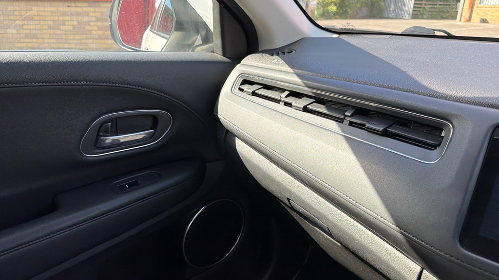 Honda Hr-V I-vtec Ex White #34