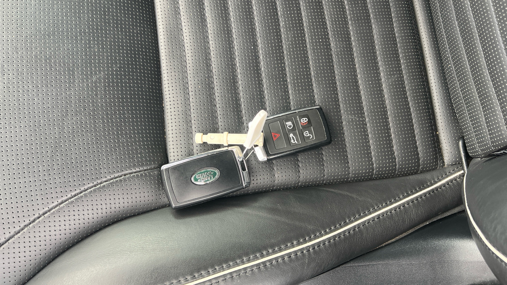 Land Rover Discovery Hse Luxury #22
