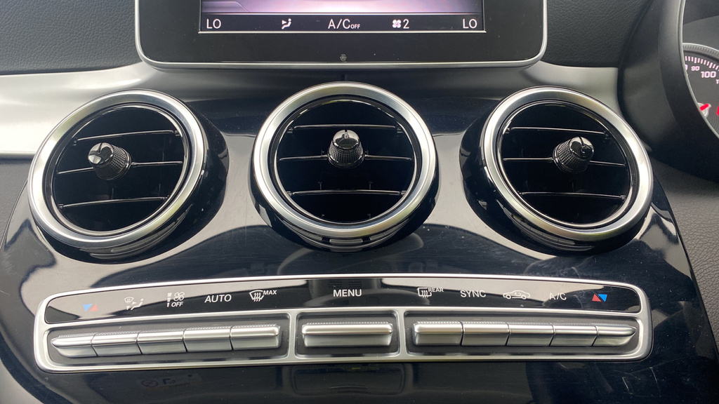 Mercedes-Benz C Class 3L Amg Black #24