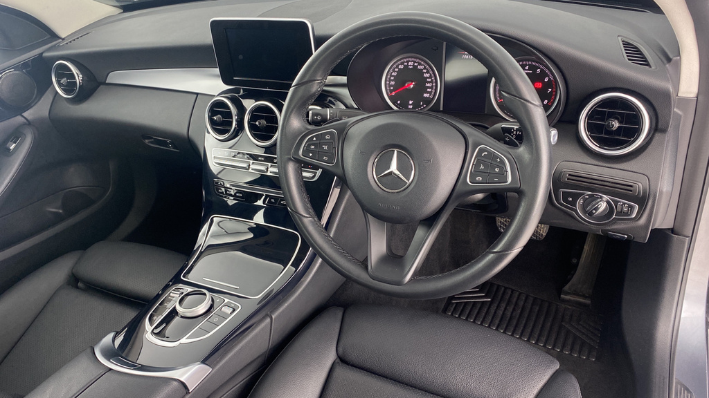 Mercedes-Benz C Class 3L Amg Black #11
