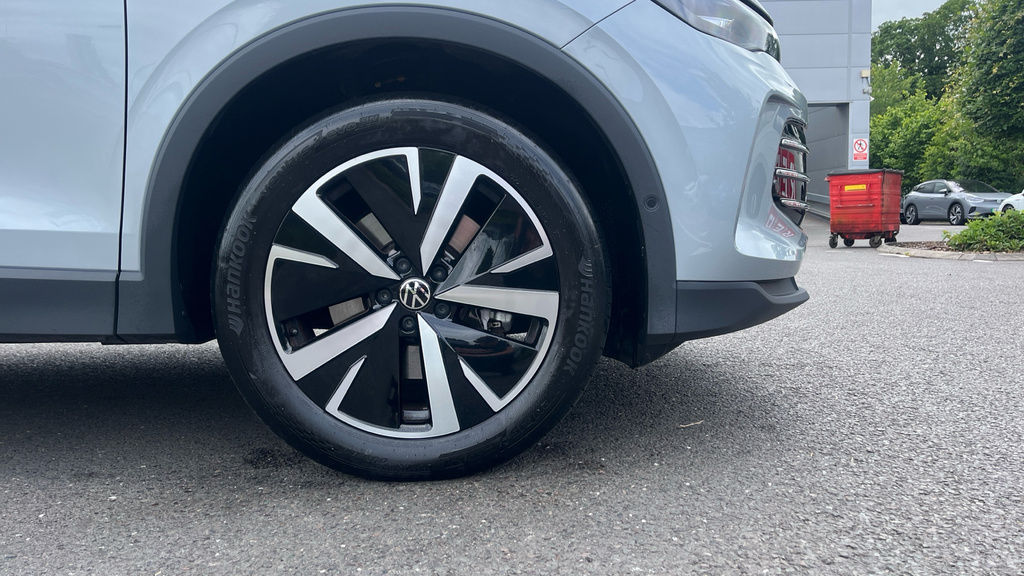 Volkswagen Tiguan Life White #20