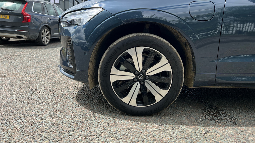 Volvo XC60 Ultra Blue #22