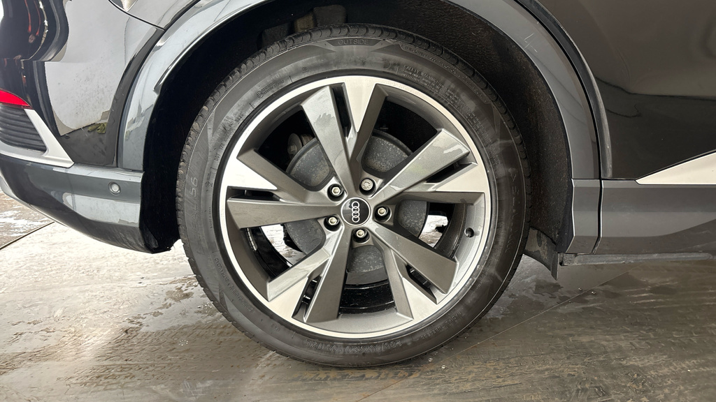 Audi Q4 E Tron 150Kw 40 82Kwh S Line Silver #22