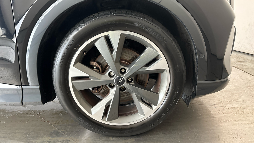 Audi Q4 E Tron 150Kw 40 82Kwh S Line Silver #23
