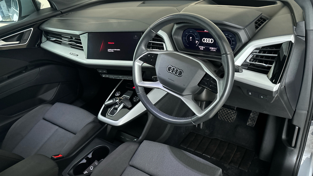 Audi Q4 E Tron Q4 S Line 40 E-tron 150,00 Kw Blue #9