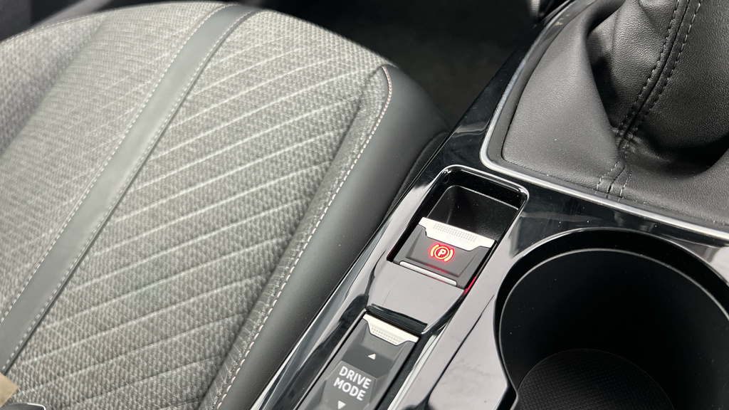 Peugeot 208 1.2 Puretech Active White #10