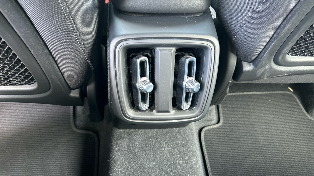 Volvo XC40 Recharge Plus, Single Motor Black #41