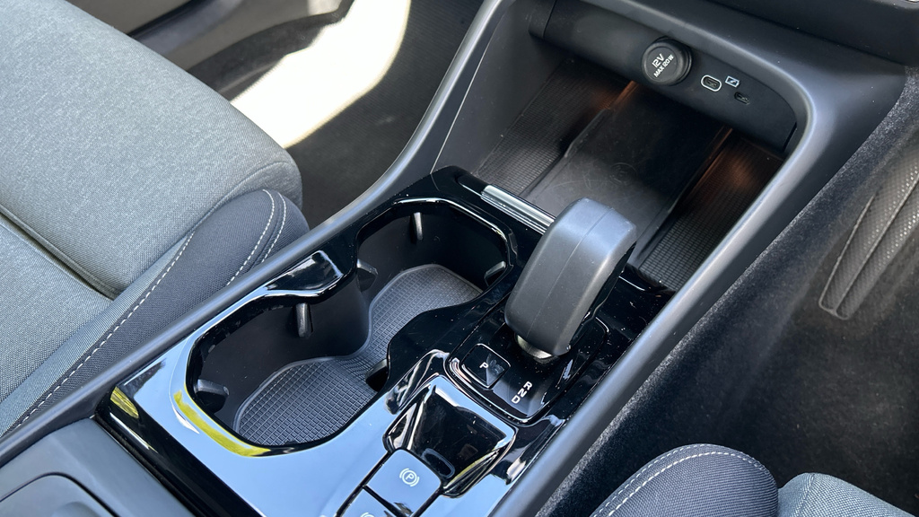 Volvo XC40 Recharge Plus, Single Motor Black #36