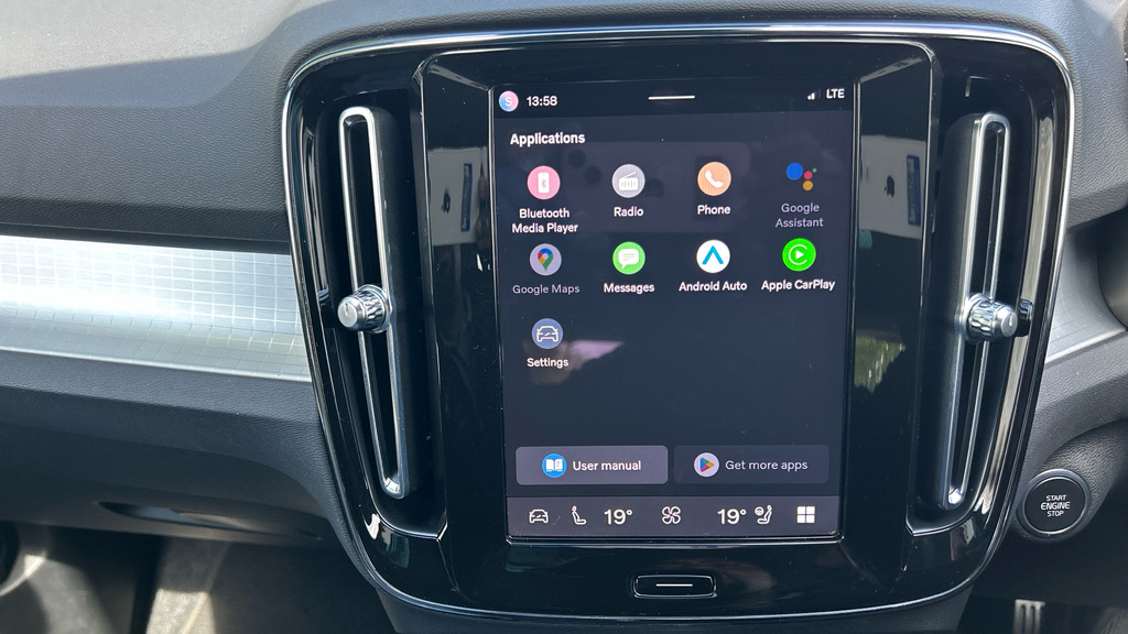 Volvo XC40 Recharge Plus, Single Motor Black #58