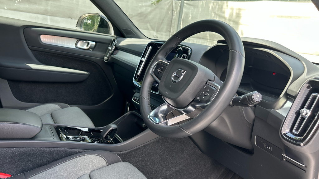 Volvo XC40 Recharge Plus, Single Motor Black #9