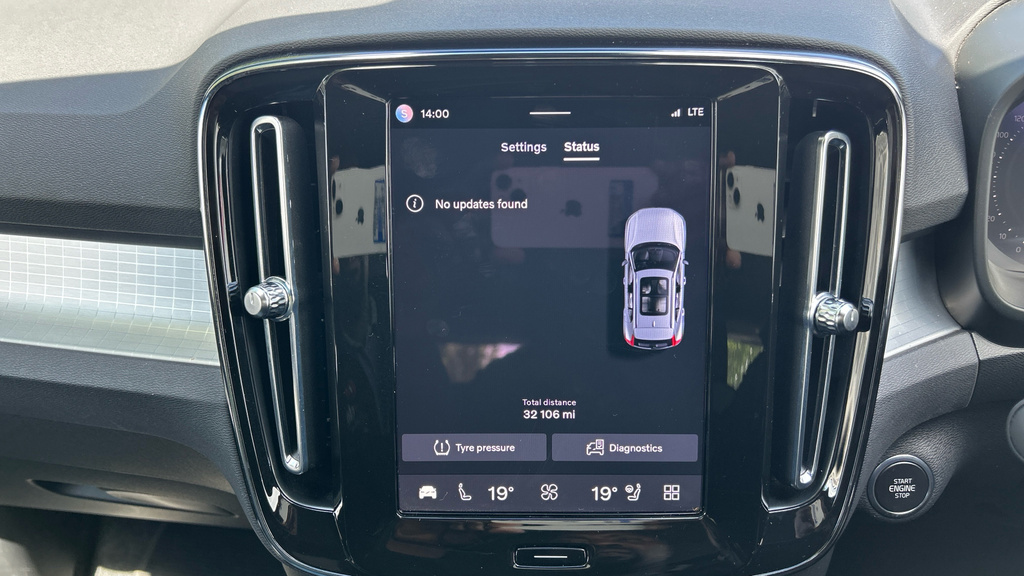 Volvo XC40 Recharge Plus, Single Motor Black #42