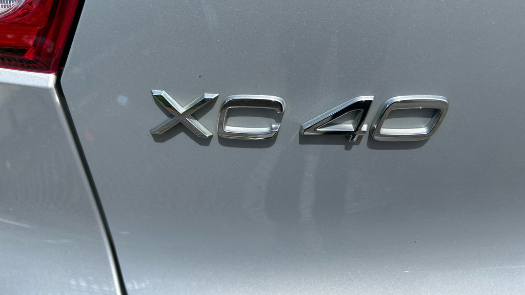 Volvo XC40 Recharge Plus, Single Motor Black #51
