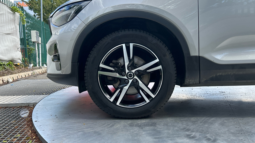 Volvo XC40 Recharge Plus, Single Motor Black #17