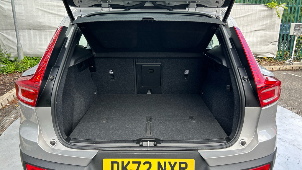 Volvo XC40 Recharge Plus, Single Motor Black #15