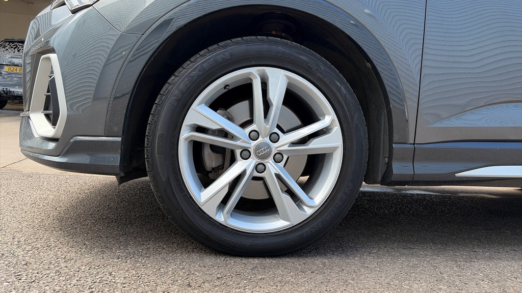 Audi Q3 35 Tfsi S Line White #18