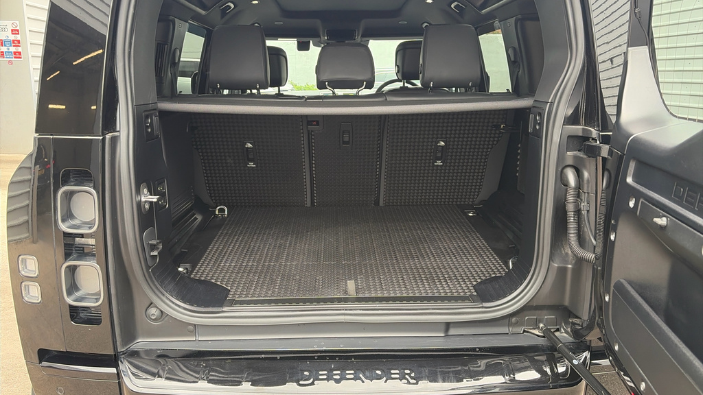 Land Rover Defender Hard Top #20