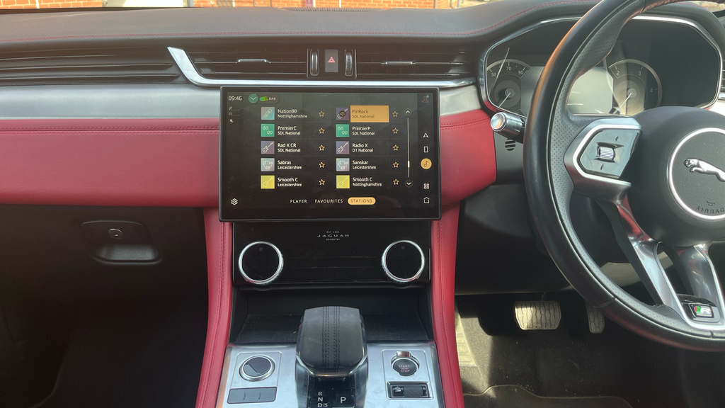 Jaguar F-Pace 2.0 D200 R-dynamic Se Awd Estate Grey #12