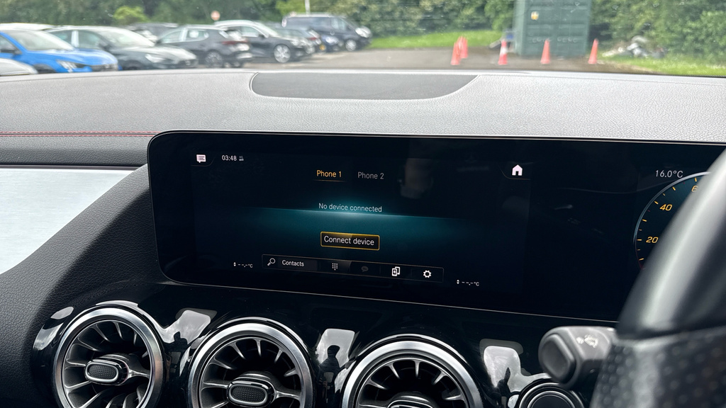 Mercedes-Benz EQA Amg Line Premium Black #44